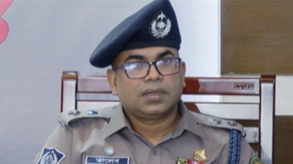হাদি হত্যাচেষ্টায় আটক আরও ২