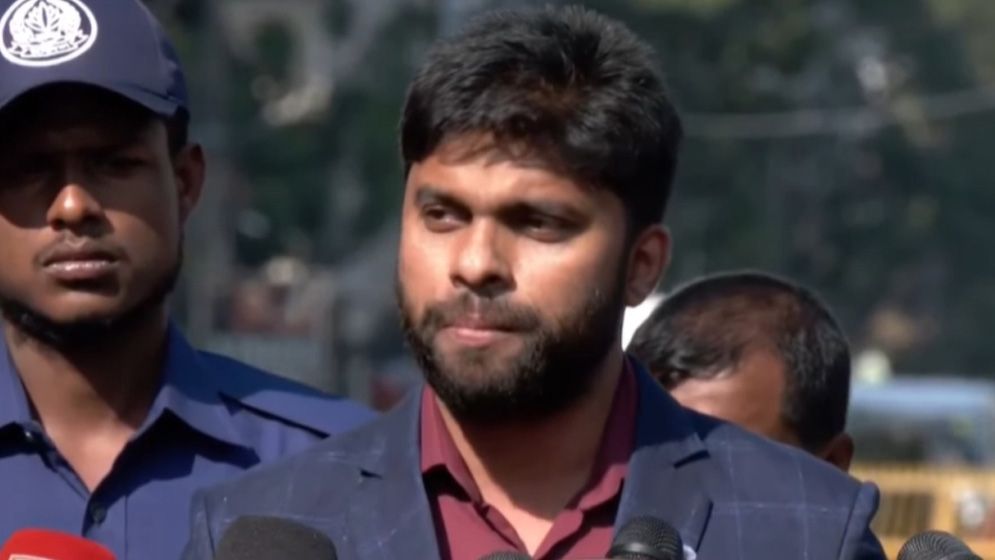 হাদির চিকিৎসায় যুক্তদেরও ভারত থেকে হুমকি দেয়া হচ্ছে