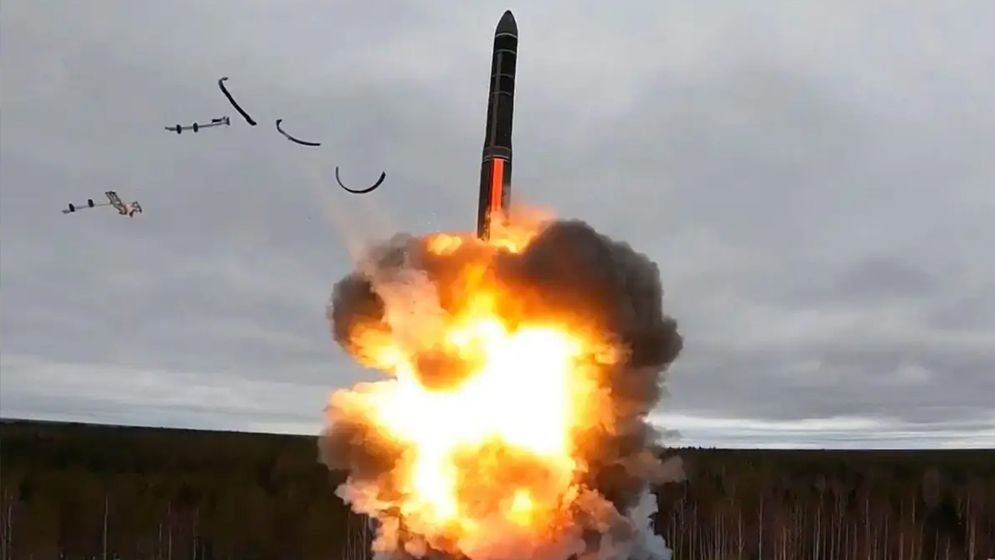 ইউক্রেনে শব্দের চেয়ে ১০ গুণ বেশি গতির 'ওরেশনিক ক্ষেপণাস্ত্র' ছুড়লো রাশিয়া