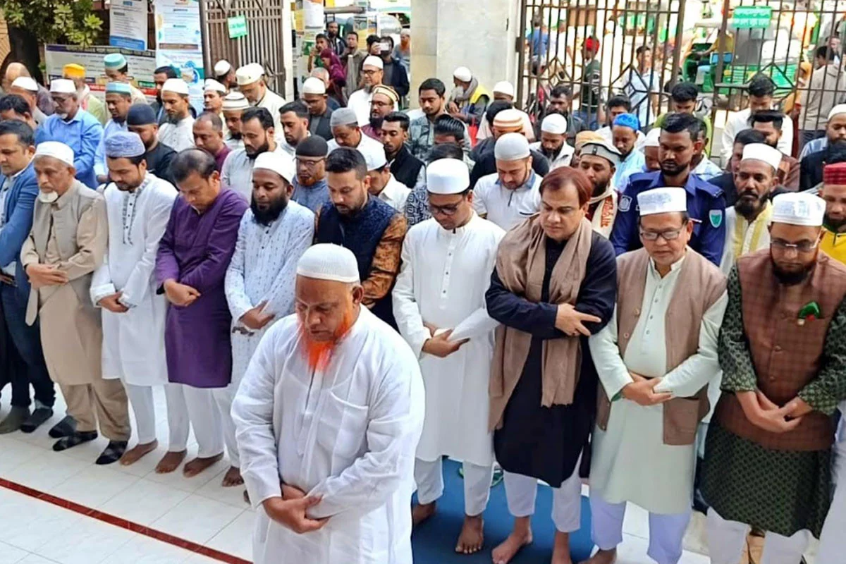 সিলেটে ওসমান হাদীর গায়েবানা জানাজা অনুষ্ঠিত