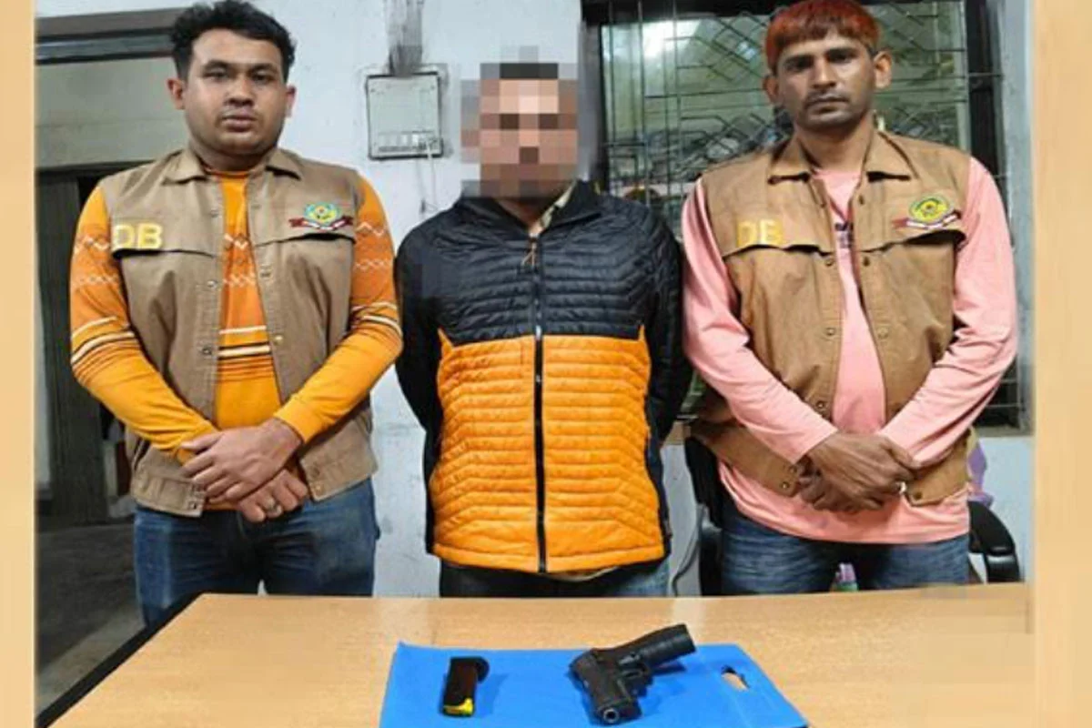 হালিশহর থানা থেকে লুট হওয়া অস্ত্র উদ্ধার, গ্রেপ্তার ১