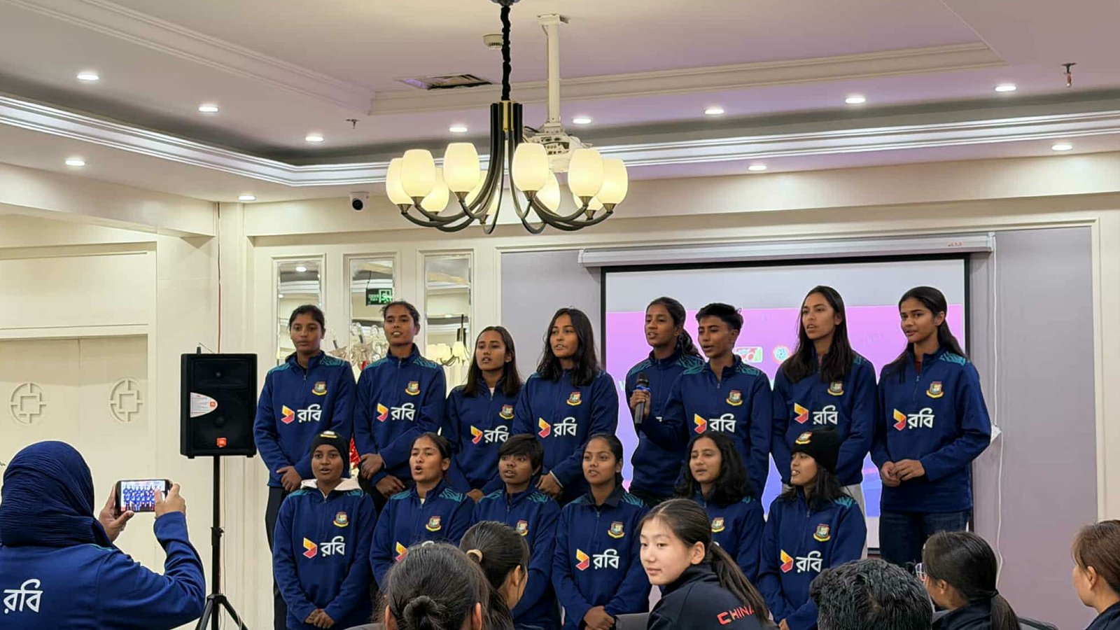চীনে বাংলাদেশ অ-১৯ নারী দলকে নৈশভোজ সংবর্ধনা