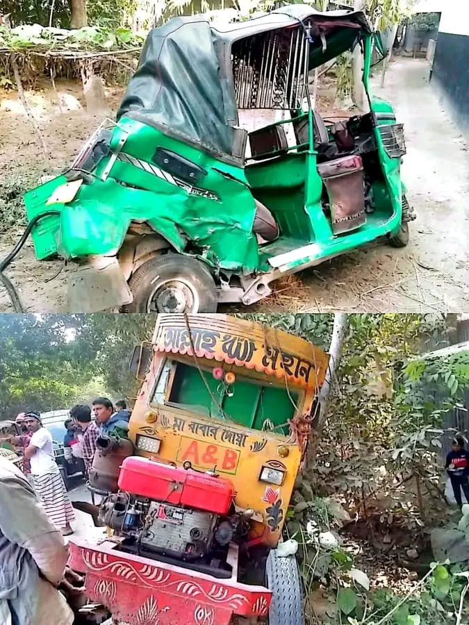 পাবনা-সুজানগর সড়কের কোলাদী বটতলায় সড়ক দুর্ঘটনা