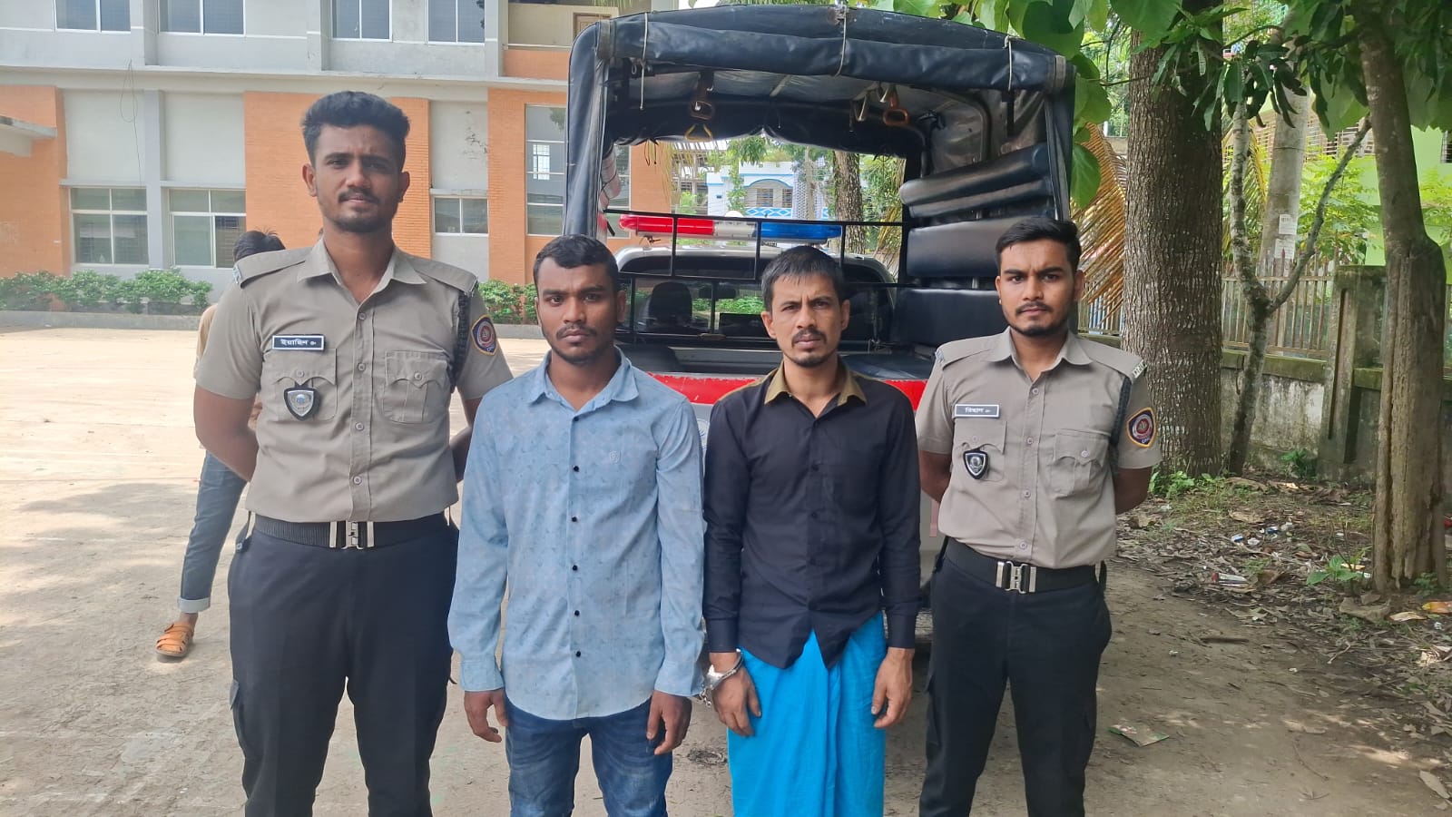 মাগুরায় মাদকসহ আটক দুইজন, ১৫ দিনের কারাদণ্ড