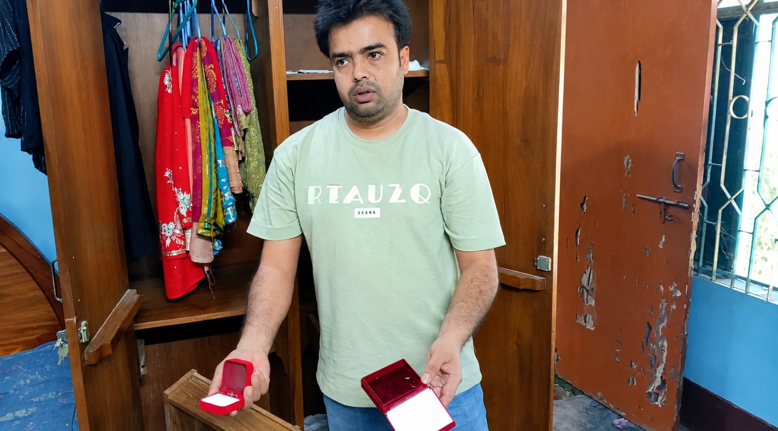 মিথ্যা মামলায় ফাঁসানোর অভিযোগ, বাড়িঘর লুটে ৫০ লাখ টাকার ক্ষতি