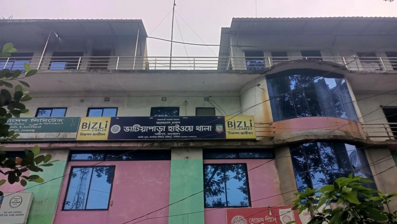 কাশিয়ানীতে গাড়ির ধাক্কায় নিহত বৃদ্ধা, পরিচয় মেলেনি