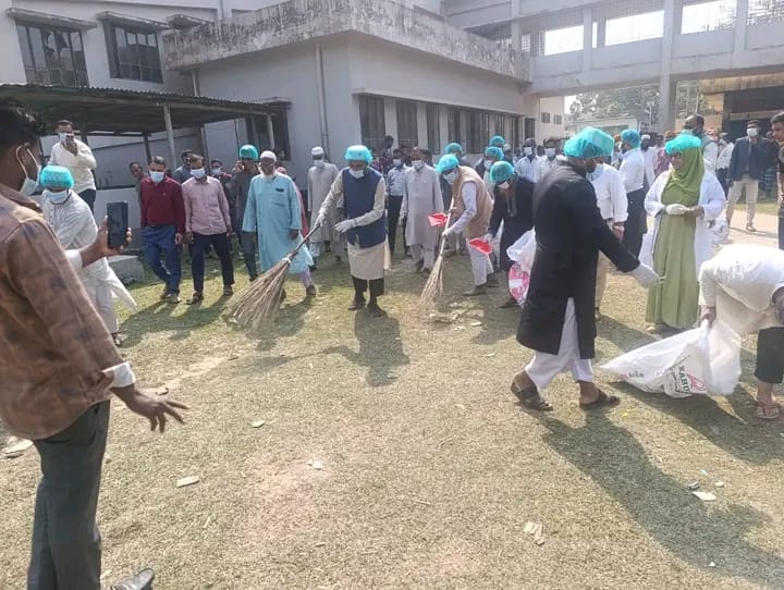 নবনির্বাচিত এমপি মাজেদুর রহমান নেতৃত্বে হাসপাতালে পরিস্কার পরিচ্ছন্ন অভিযান