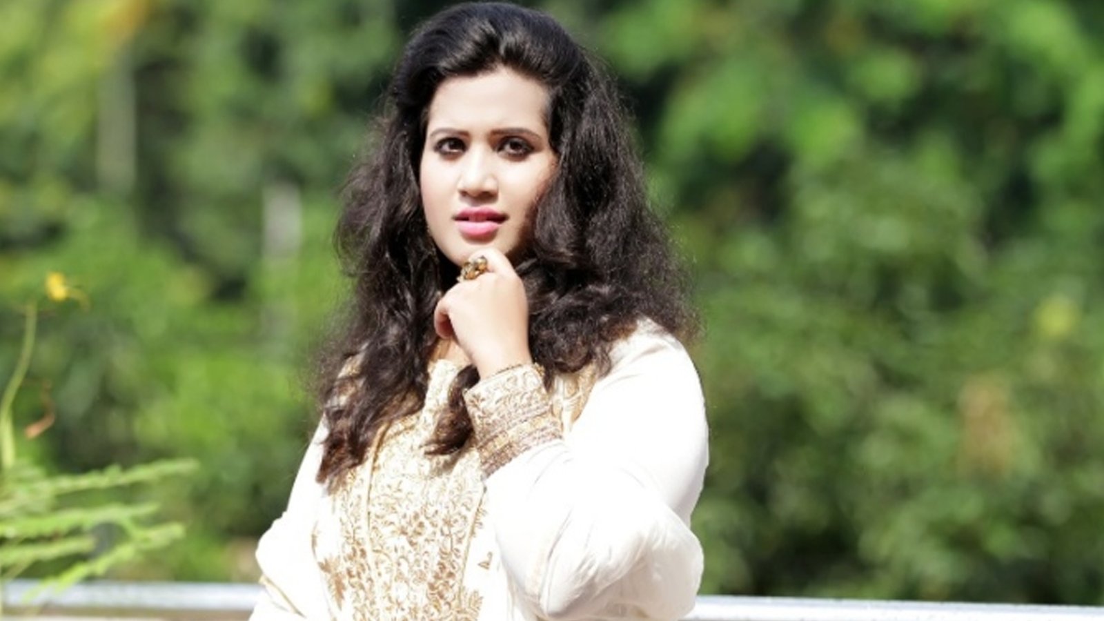 তারেক রহমানকে নিয়ে ‘নেতা আসছে’ গেয়ে সাড়া জাগালেন ন্যান্সি