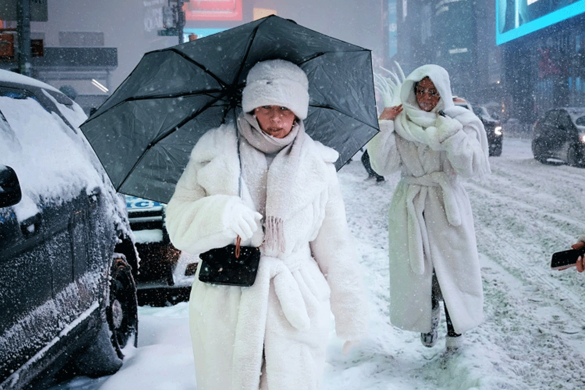 যুক্তরাষ্ট্রে তুষারঝড়ে ১৪ জনের প্রাণহানি