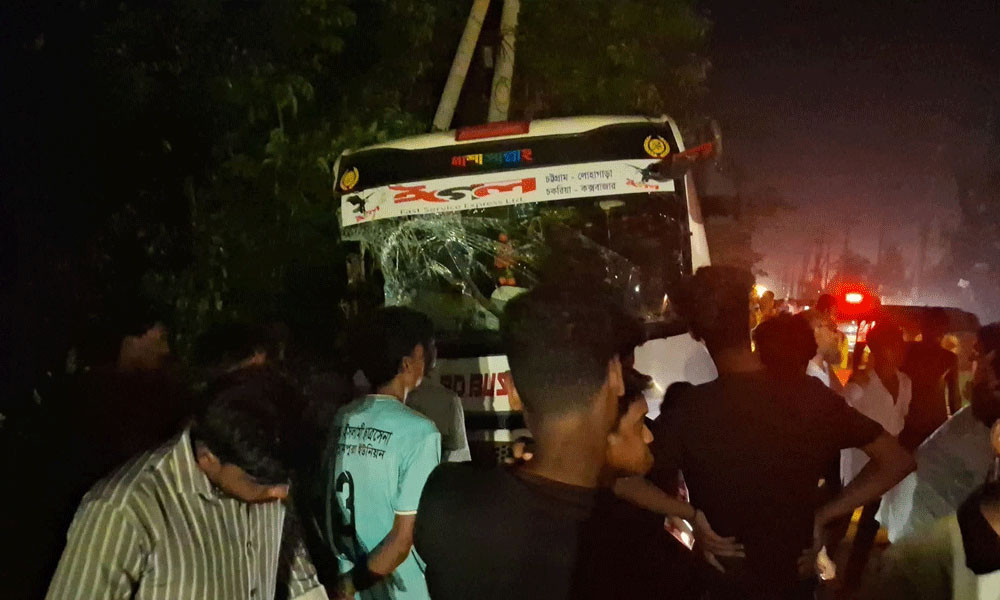 পটিয়ায় বাস-লেগুনা সংঘর্ষ : নিহতের সংখ্যা বেড়ে ৪