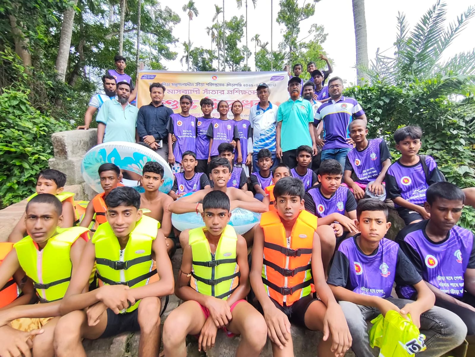 নড়াইলে মাসব্যাপী সাঁতার প্রশিক্ষণের শুভ উদ্বোধন