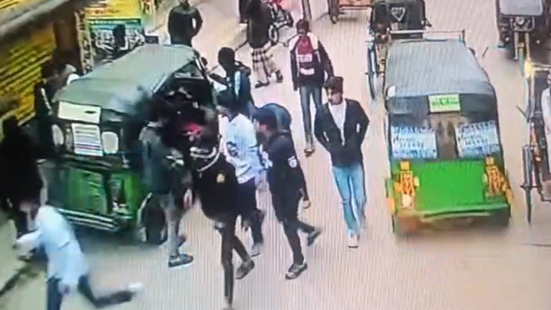 সিরাজগঞ্জে বৈষম্যবিরোধী ছাত্রকে কুপিয়ে হত্যা, আটক -১