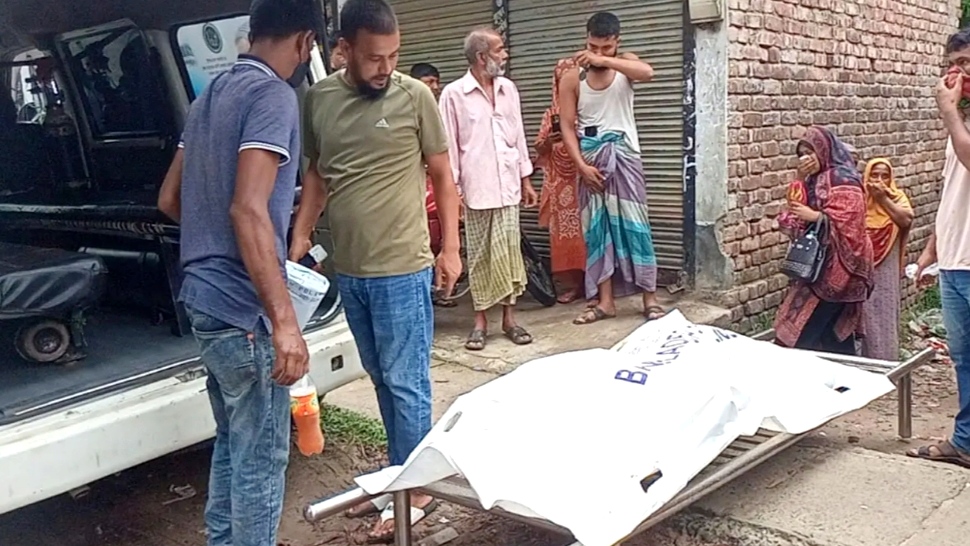 সাতক্ষীরায় ঘরের বিছানায় নারীর মরদেহ উদ্ধার, মৃত্যু নিয়ে রহস্য