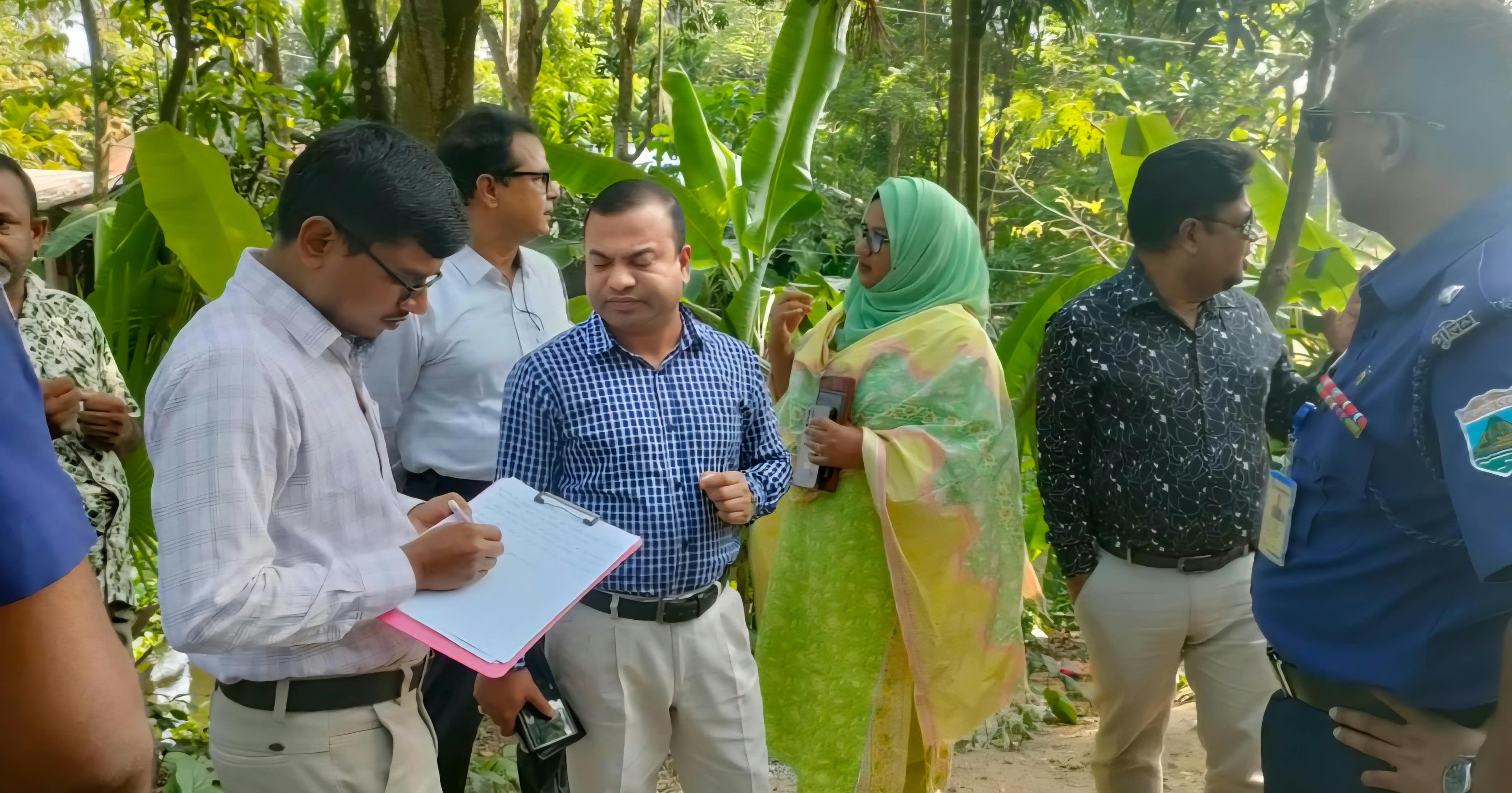 বাস ট্রাক সংঘর্ষে ১২ জন নিহতের ঘটনায় ঘটনাস্থল পরিদর্শনে তদন্ত কমিটি