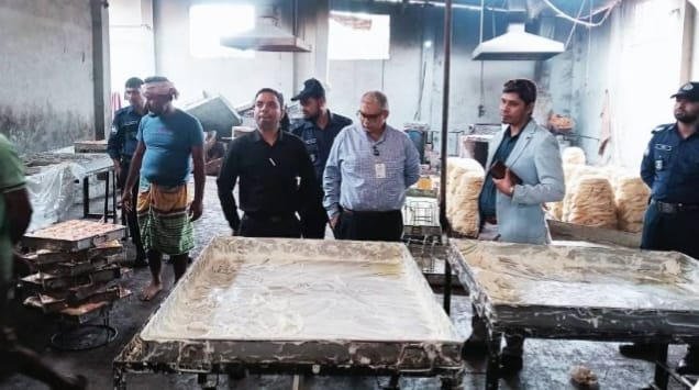 সাভারে সেমাই কারখানা ও বেকারিতে ভোক্তা অধিদপ্তরের অভিযান, জরিমানা ১ লাখ ২০ হাজার টাকা