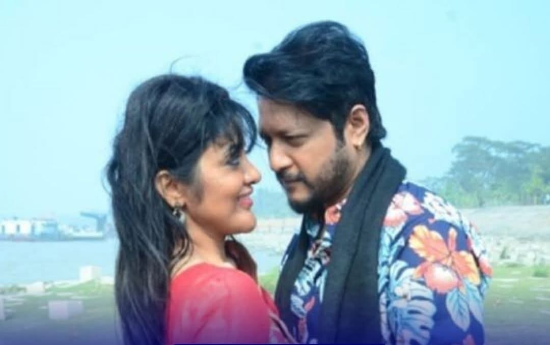 আজ সারাদেশের সিনেমাহলে মুক্তি পেয়েছে "ময়নার চর"।
