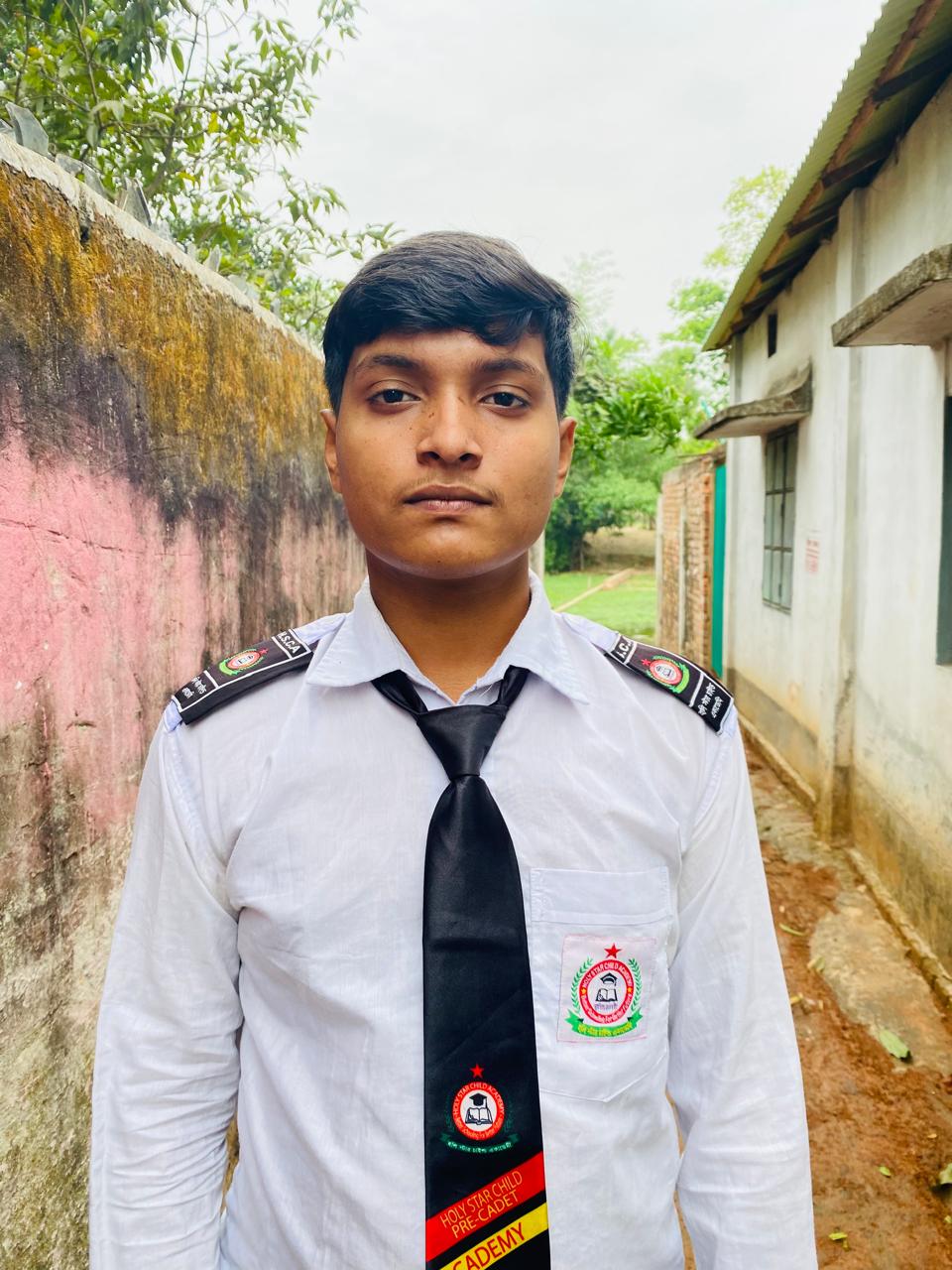 প্রবেশপত্র না পেয়ে এসএসসি পরীক্ষায় অংশ নিতে পারল না শিক্ষার্থী, ইউএনও’র কাছে অভিযোগ