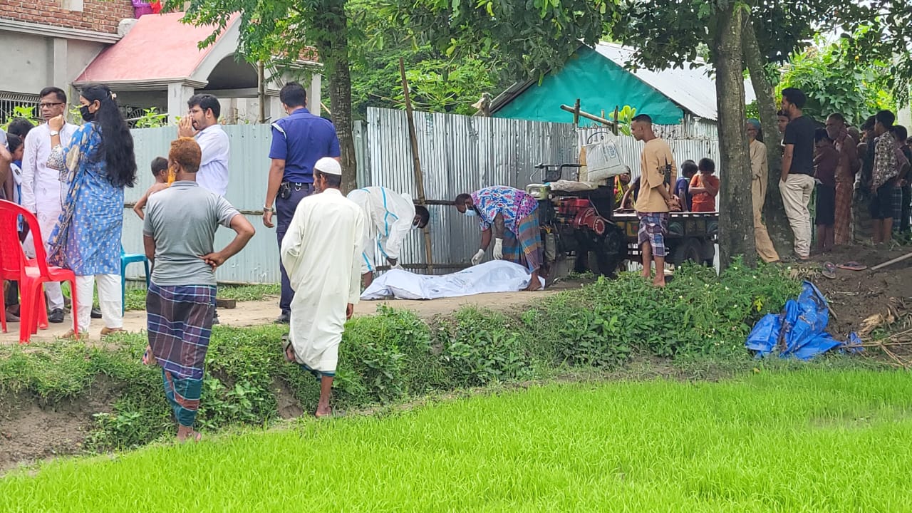 আদালতের নির্দেশে পাকুন্দিয়ায় কৃষক দল নেতা সাদ্দাম হোসেনের মরদেহ কবর থেকে উত্তোলন