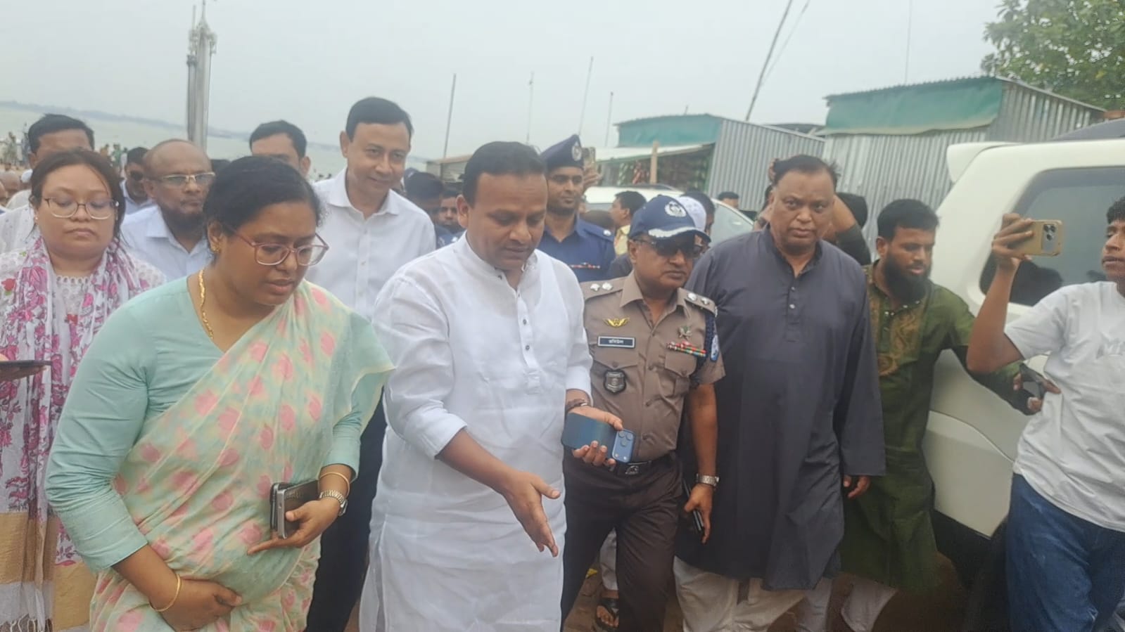 বাসডুবি ঘটনায় স্বস্তির খবর
