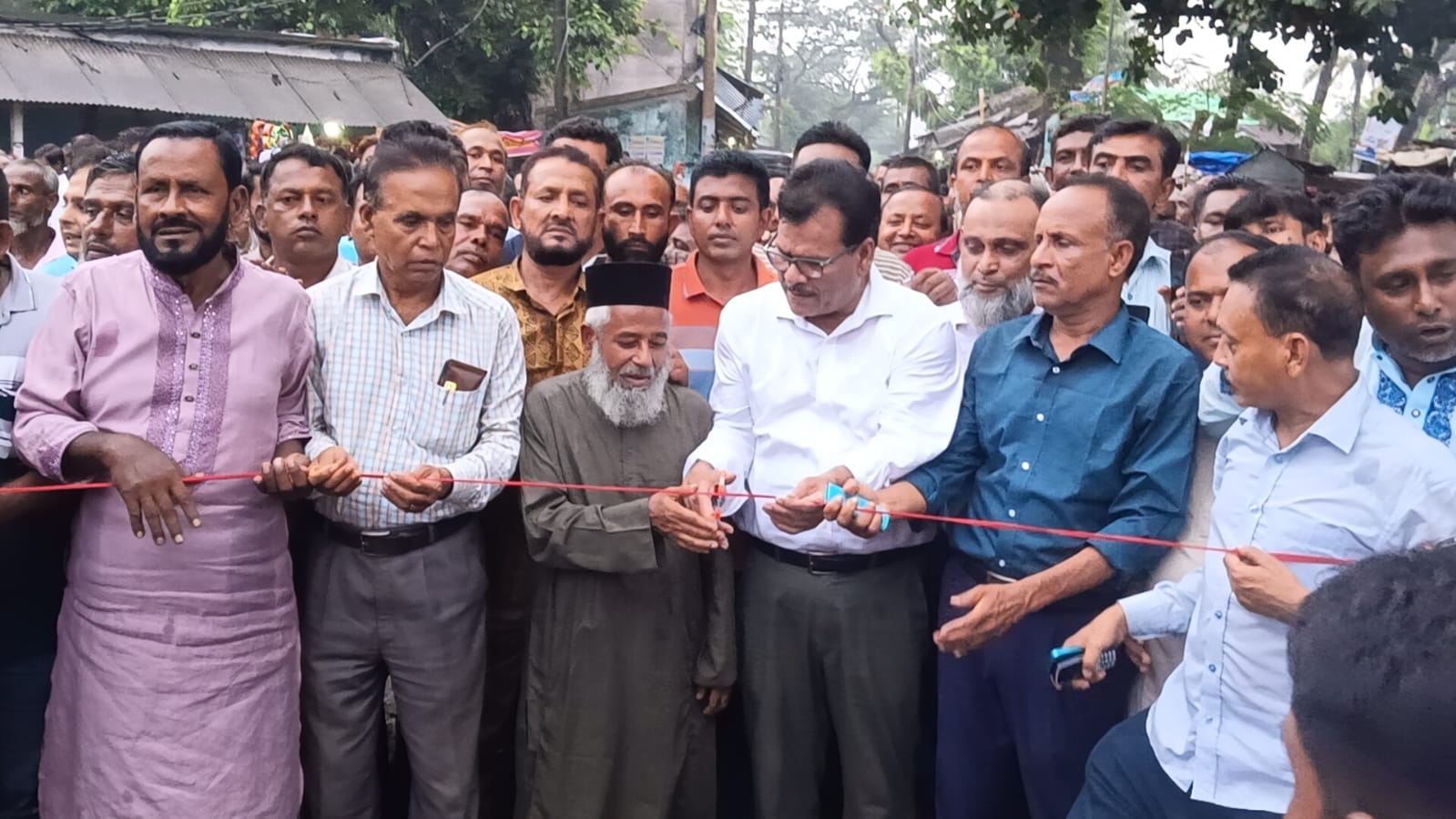 সাতক্ষীরা তালায় মহান্দী টু কাশিমনগর ভায়া খলিলনগর সড়কের পুনঃসংস্কার কাজের উদ্বোধন