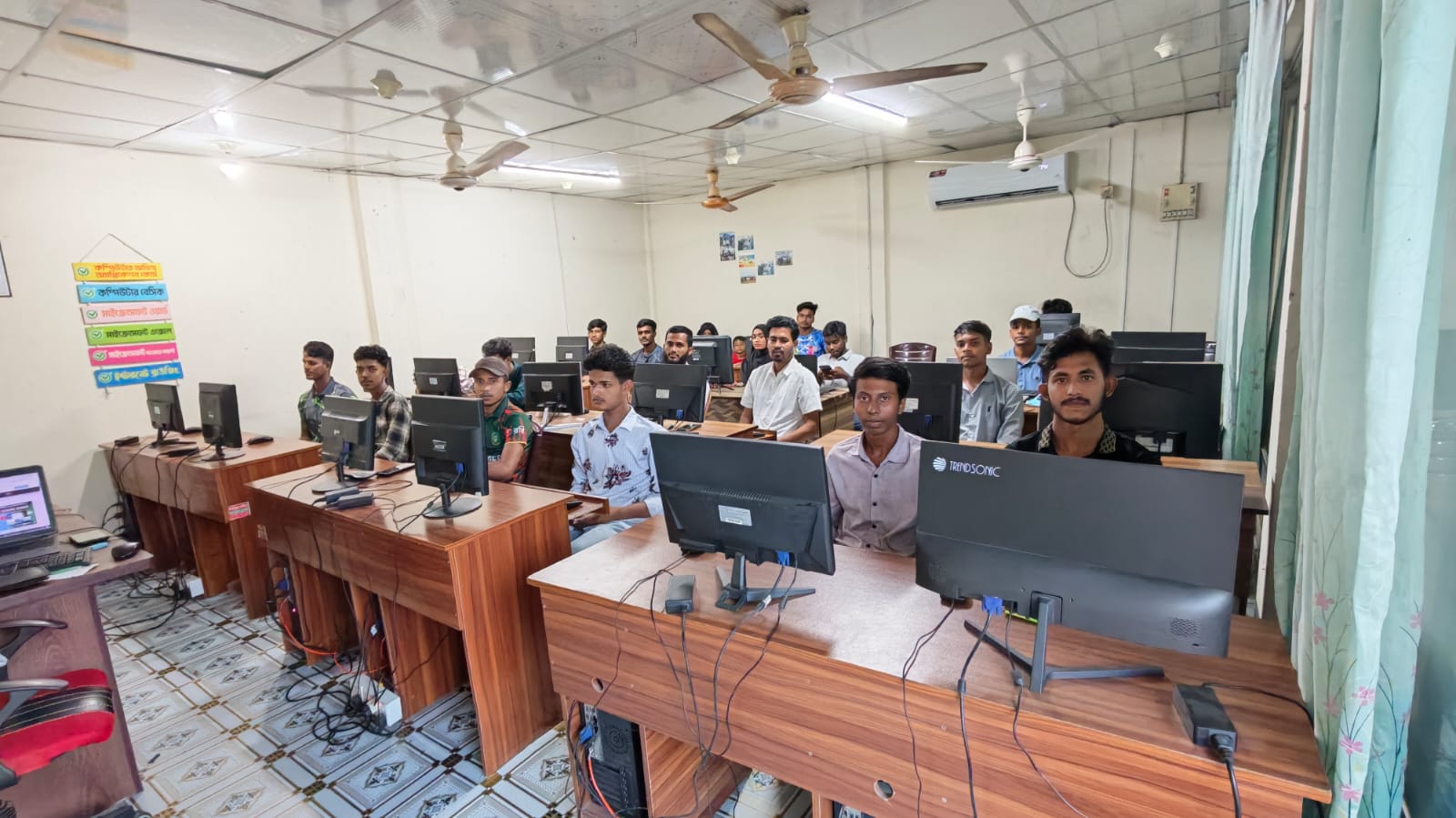 সুবর্ণচরে ক্যানভাস আইসিটি পেল NSDA-এর অ্যাক্রেডিটেশন