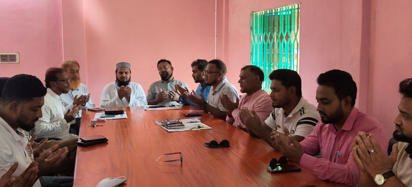 শার্শা প্রেসক্লাবের সভাপতি আহমেদ আলী শাহীনের রোগমুক্তি কামনায় দোয়া