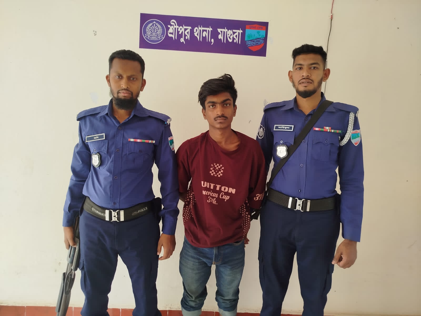 শ্রীপুরে ৩০ পিস ইয়াবাসহ গ্রেফতার-১