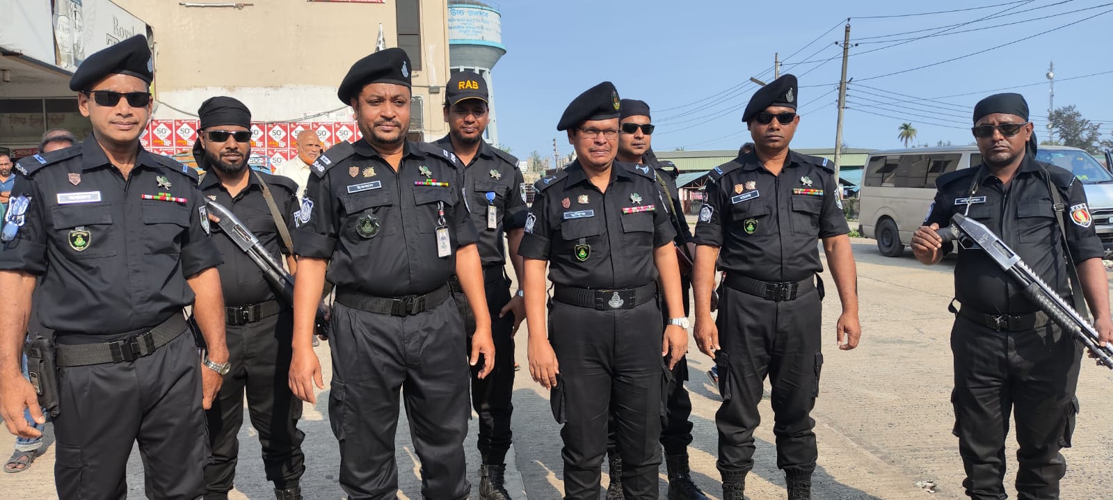 ঈদযাত্রা নিরাপদ রাখতে র‌্যাবের রোস্টার টহল জোরদার