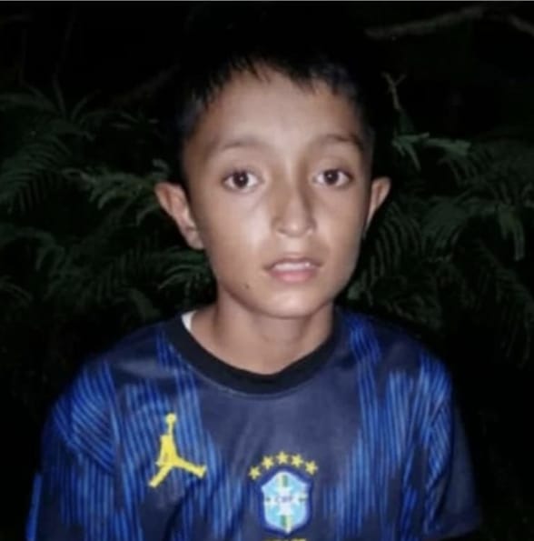 টেকনাফ অপহরণের শিকার ১২ বছরের শিশু, মুক্তিপণ দিয়ে ফিরিয়ে আনল পরিবার টেকনাফ অপহরণের শিকার ১২ বছরের শিশু, মুক্তিপণ দিয়ে ফিরিয়ে আনল পরিবার
