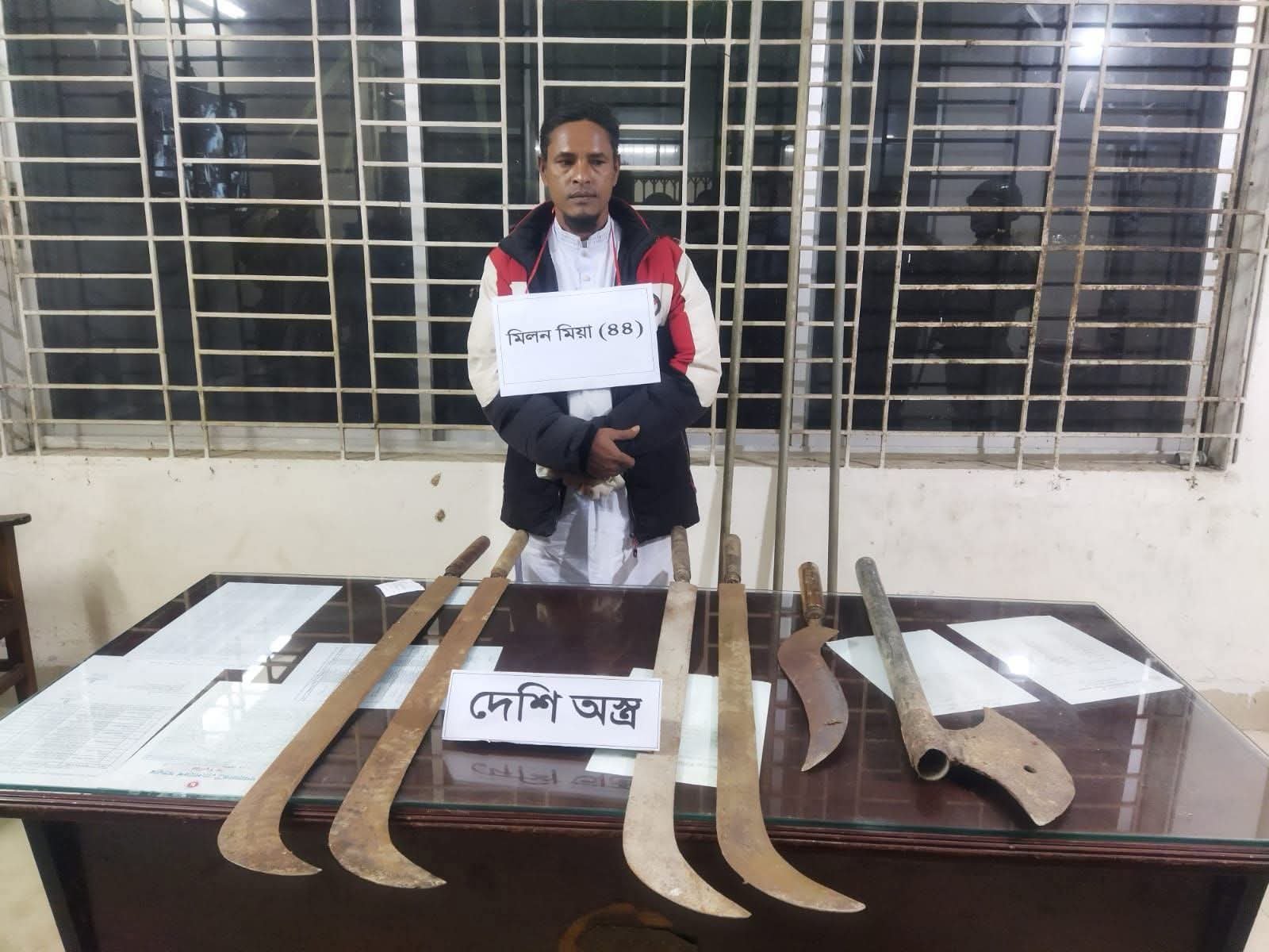 ফুলছড়িতে অস্ত্রসহ বিএনপি নেতা গ্রেপ্তার