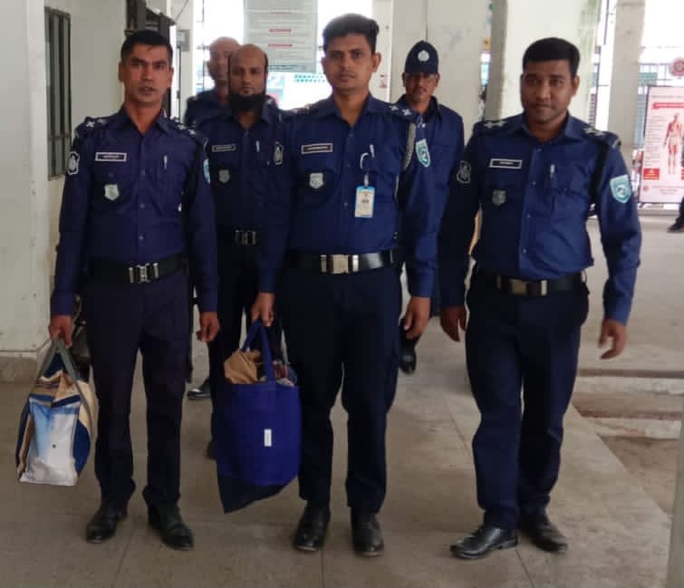 ঠাকুরগাঁও জেলা জামায়াত আমীরের কাছ থেকে উদ্ধার ৭৪ লাখ টাকা আদালতে জমা
