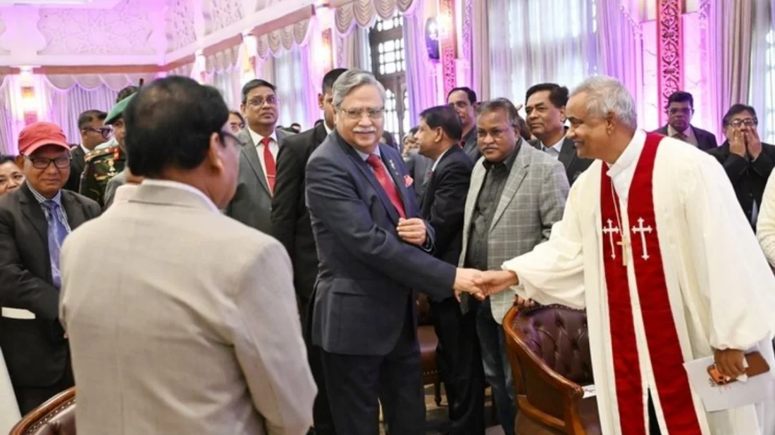 বড়দিন উপলক্ষে বঙ্গভবনে শুভেচ্ছা বিনিময় করলেন রাষ্ট্রপতি
