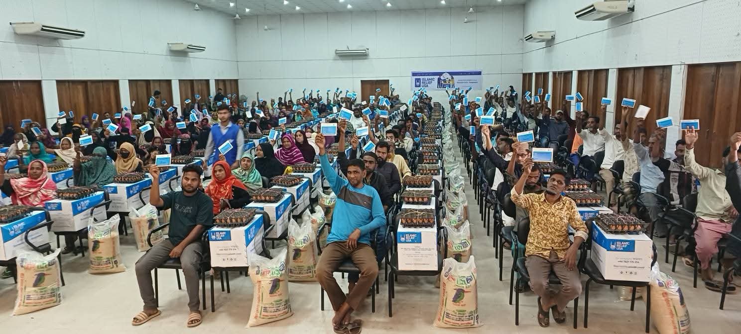 শ্রীমঙ্গলে সুবিধা বঞ্চিত মানুষদের মধ্যে খাদ্যসামগ্রী বিতরণ