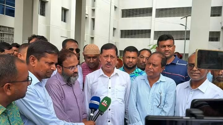 কটিয়াদী উপজেলা স্বাস্থ্য কমপ্লেক্স পরিদর্শনে এমপি এ্যাডভোকেট মো. জালাল উদ্দীন