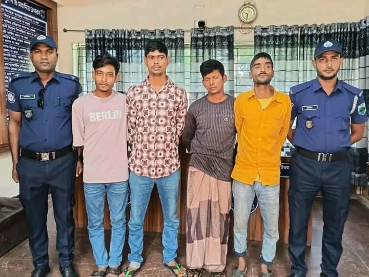 নাটোর লালপুরে মাদকের বিরুদ্ধে চলছে পুলিশের সাড়াশি অভিযান।