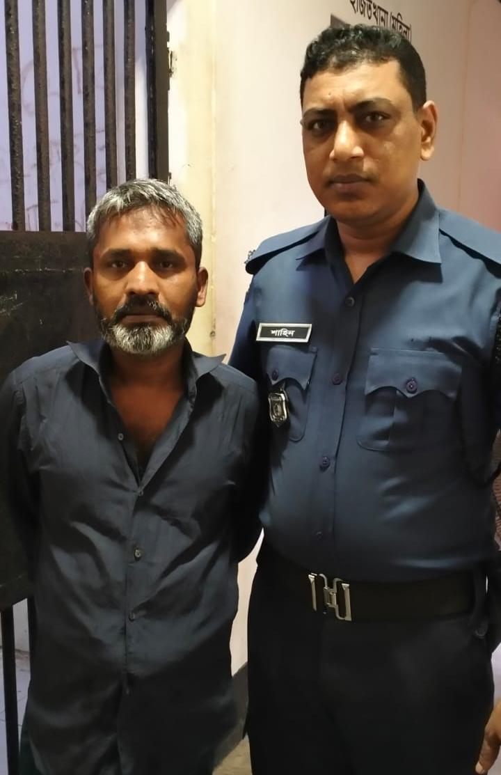 রাঙ্গামাটিতে কোতোয়ালী পুলিশের মাদকবিরোধী অভিযান: স্বর্ণটিলায় যুবক গ্রেফতার