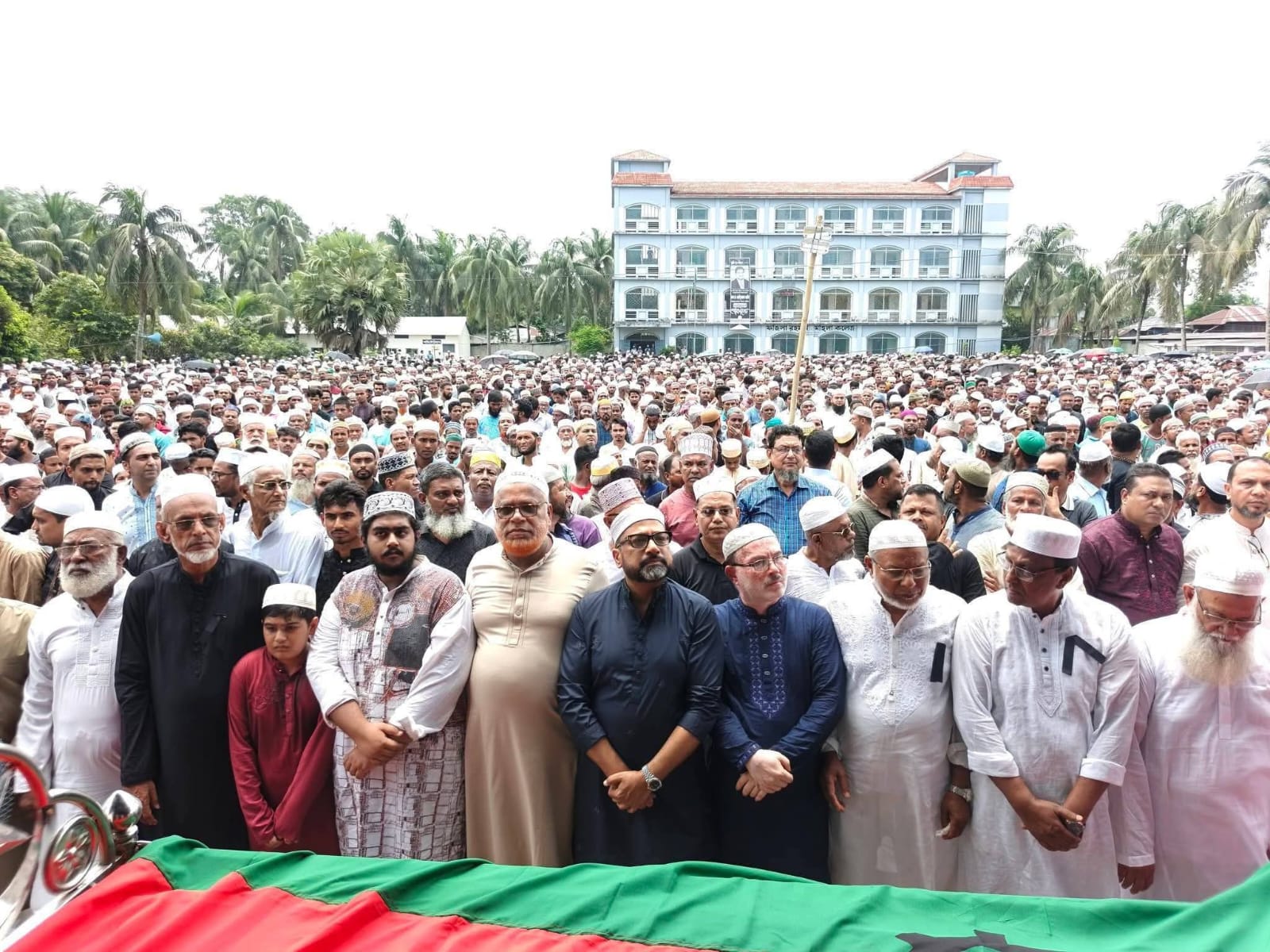 বিএনপি নেতা ওয়াহিদের জানাজা