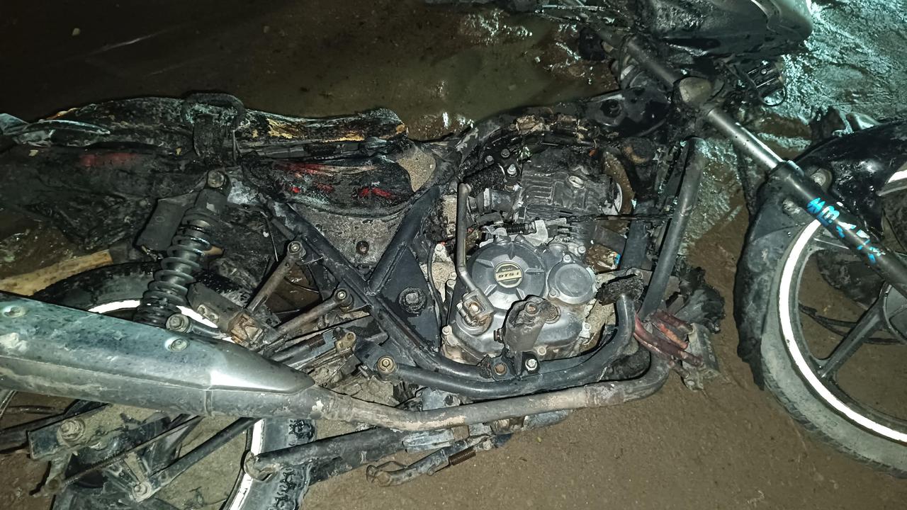কিশোরগঞ্জে পেট্রোল পাম্পে মোটরসাইকেলে আগুন, অল্পের জন্য রক্ষা
