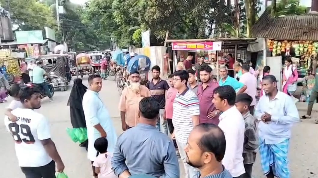কসবায় যানজট নিরসনে ইউএনওর উচ্ছেদ অভিযান
