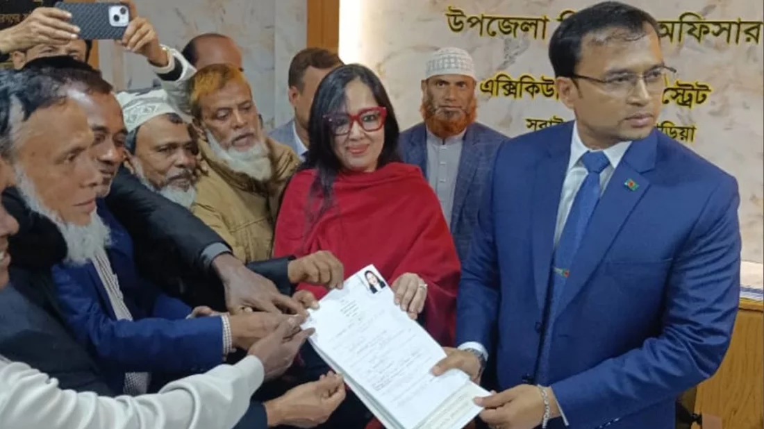 ধানের শীষের জোয়ারের বিপক্ষে স্বতন্ত্র লড়াই করতে হচ্ছে: রুমিন ফারহানা