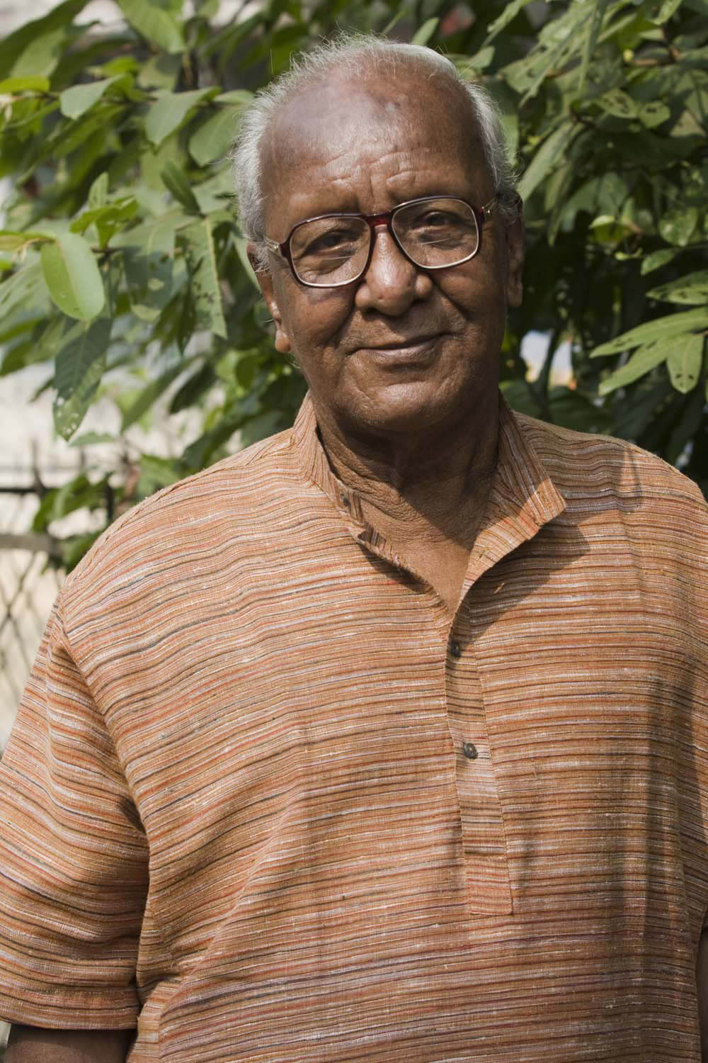 আজ গায়ক, সুরকার, সংগীত পরিচালক ও স্বাধীন বাংলা বেতার কেন্দ্রের কিংবদন্তি শিল্পী অজিত রায়ের জন্মদিন