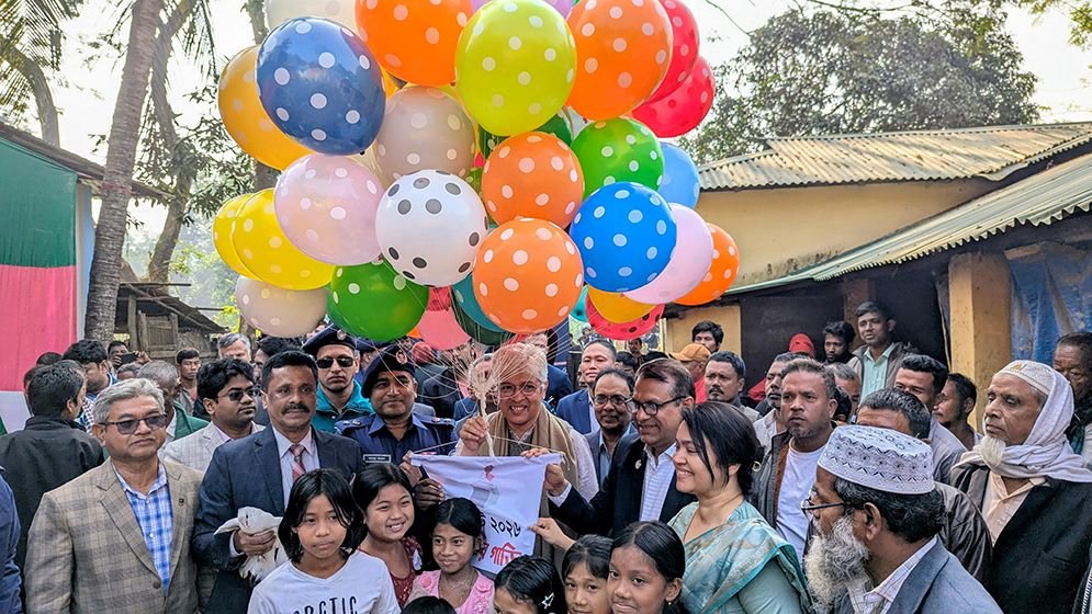 গুম-খুন রুখে দিতে ‘হ্যাঁ’ ভোট দিতে হবে: উপদেষ্টা আদিলুর