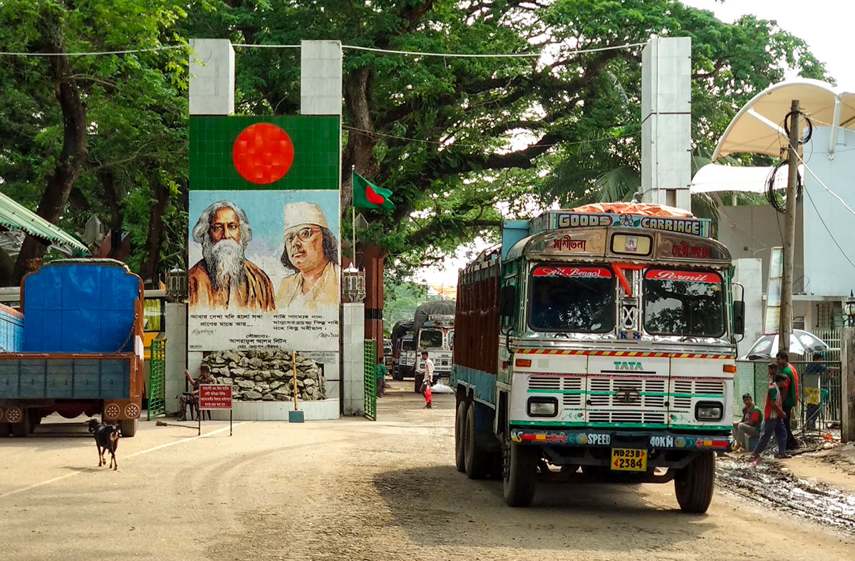 বেনাপোল বন্দরে ভারতের সঙ্গে আমদানি-রপ্তানি বন্ধ ২ দিন