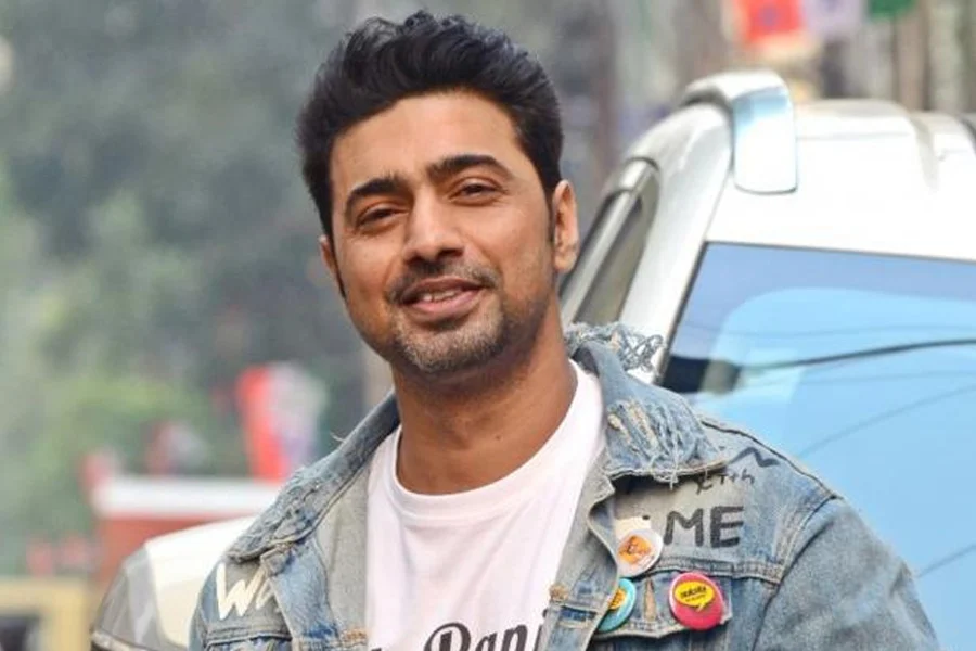 বক্স অফিসে আবারো সাফল্যের দেখা পেলেন দেব