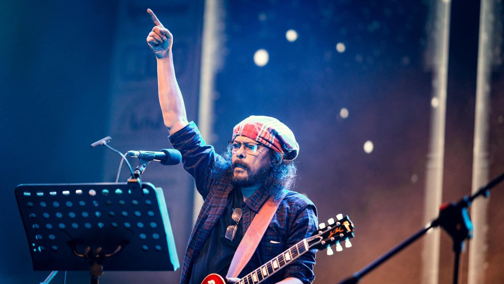 কী ঘটেছিল জেমসের কনসার্টে, জানালেন উপস্থাপিকা