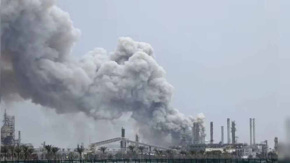 কুয়েতের জ্বালানি কেন্দ্রে ইরানের ড্রোন হামলা, ব্যাপক ক্ষয়ক্ষতি