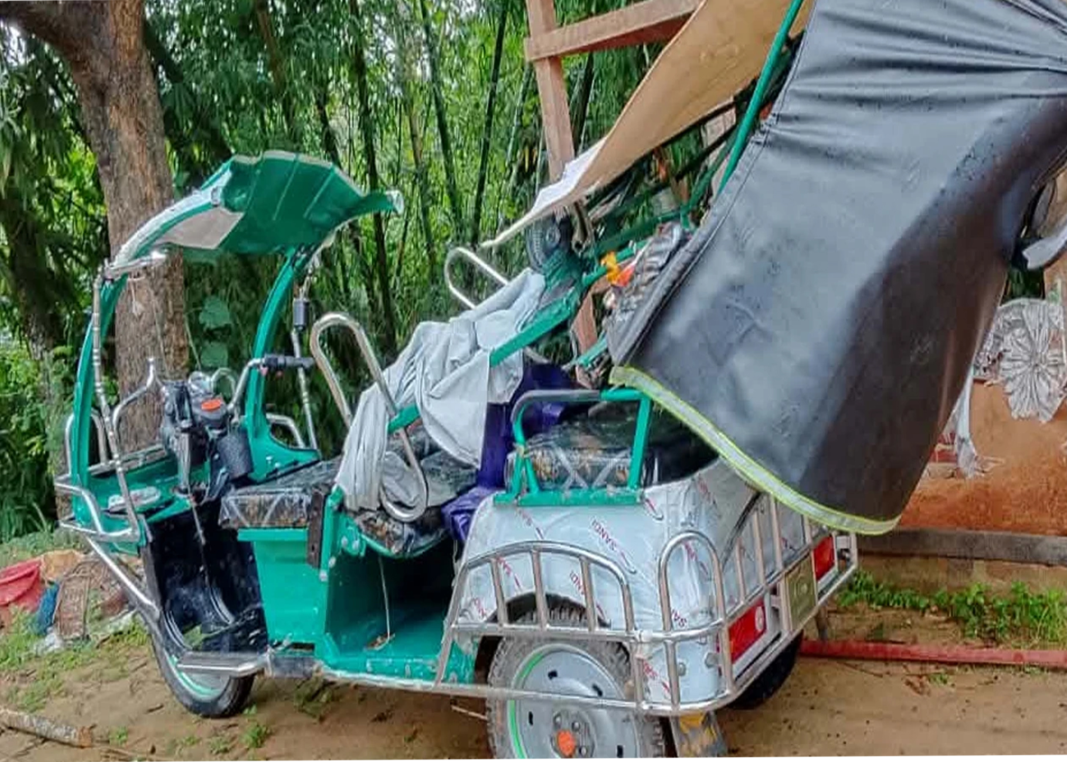 পানছড়িতে সিএনজি-মাহিন্দ্রার সংঘর্ষে শিশুর মৃত্যু, আহত ৩