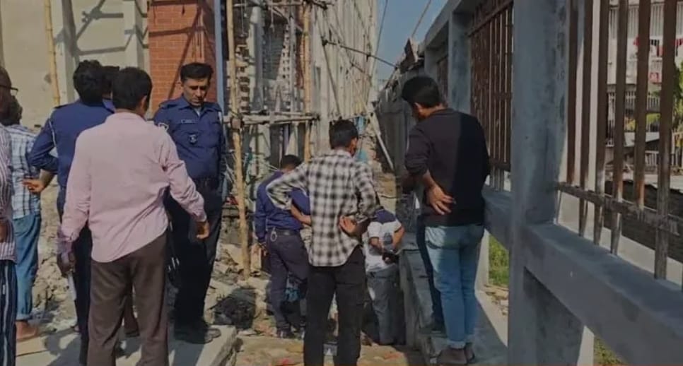 ধামরাইয়ে নির্মাণাধীন ভবন থেকে শ্রমিকের পড়ে মৃত্যু