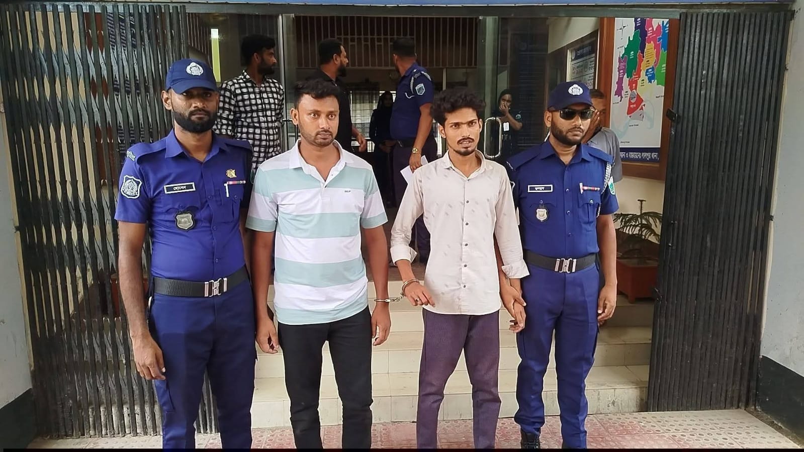 টিকটক উৎসবে বিদেশি নাগরিকদের সঙ্গে অশালীন আচরণ: অবশেষে ধরা পড়ল ২ অভিযুক্ত