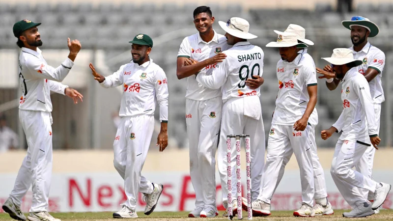 ঘরের মাঠে পাকিস্তানকে উড়িয়ে টাইগারদের ইতিহাস
